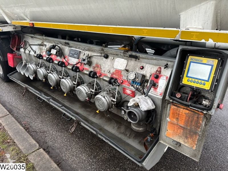 نصف مقطورة Willig Fuel 47.800 Liter, 6 Comp,...