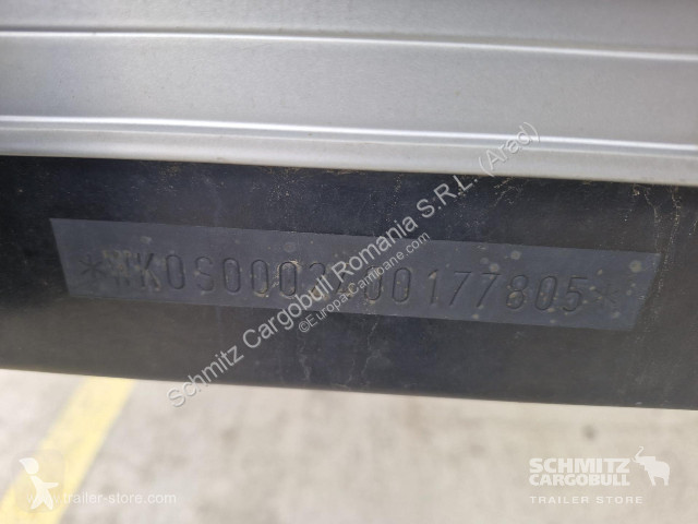 نصف مقطورة Kögel Curtainsider Standard