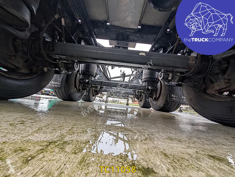 نصف مقطورة  Tank chassis Gooseneck