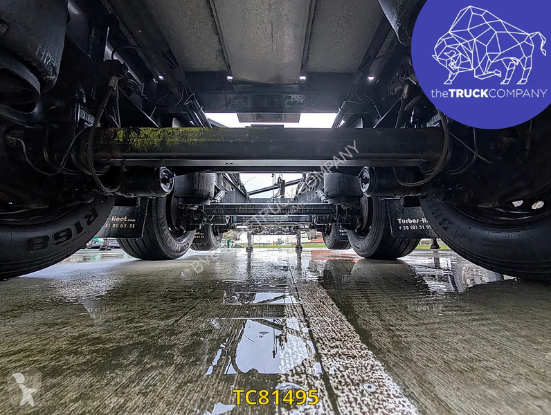 نصف مقطورة  Tank chassis Gooseneck
