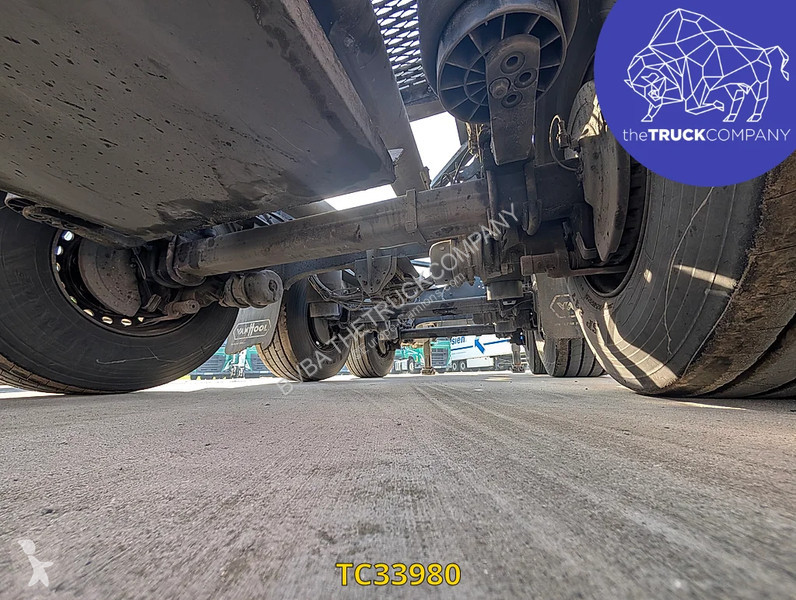 نصف مقطورة Van Hool 30. ADR