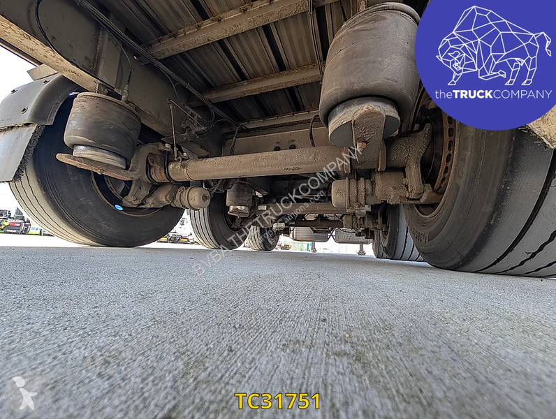 نصف مقطورة Fruehauf