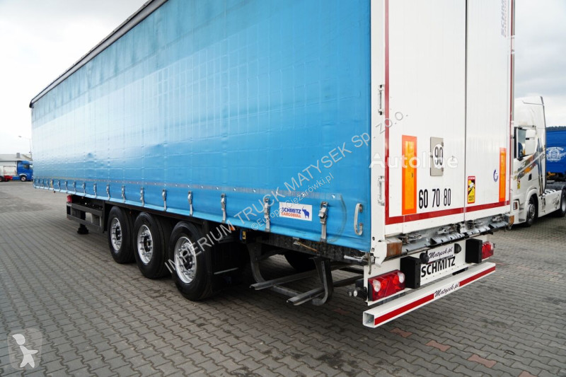 Напівпричіп Schmitz Cargobull