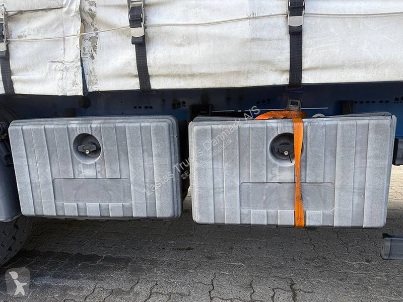 نصف مقطورة Kel-Berg Curtainsider / Planenauflieger