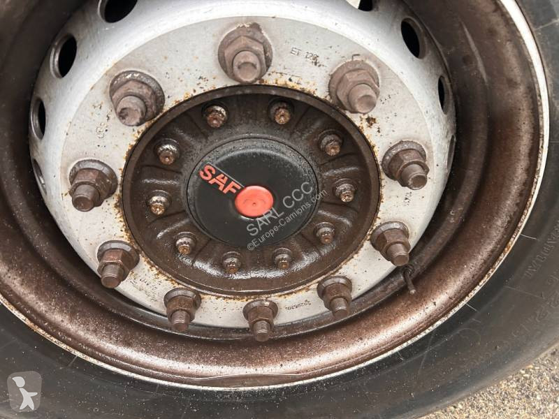نصف مقطورة Fruehauf CC-236-VY avec 7000€ht de...