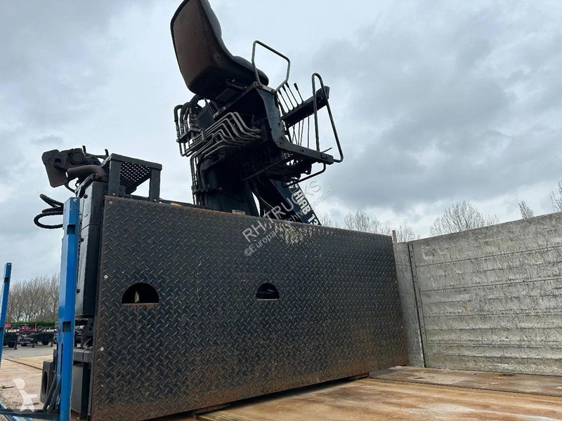 نصف مقطورة KWB P-423-STI-R 3 AXLE BPW + HIAB...