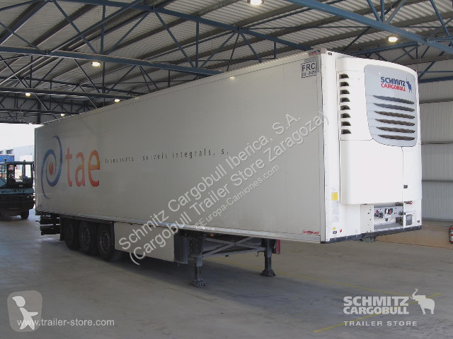 Полуремарке Schmitz Cargobull Reefer Standard