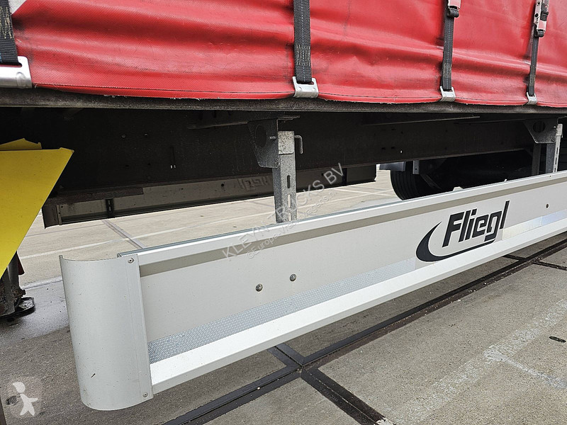 نصف مقطورة Fliegl
