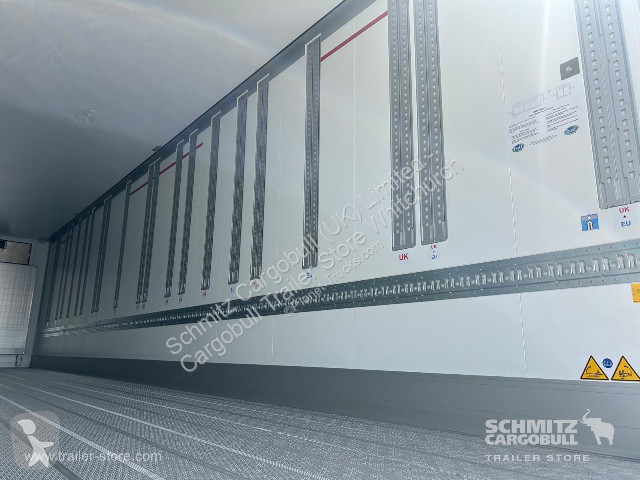 نصف مقطورة Schmitz Cargobull Reefer Standard