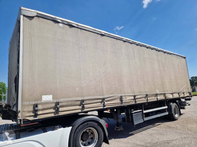 نصف مقطورة Schmitz Cargobull SK010