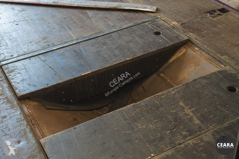 نصف مقطورة Krone 3 axles BPW TAMBOUR BACHE