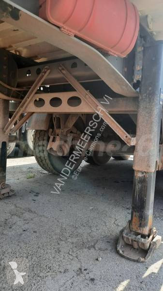 نصف مقطورة Schmitz Cargobull SCB