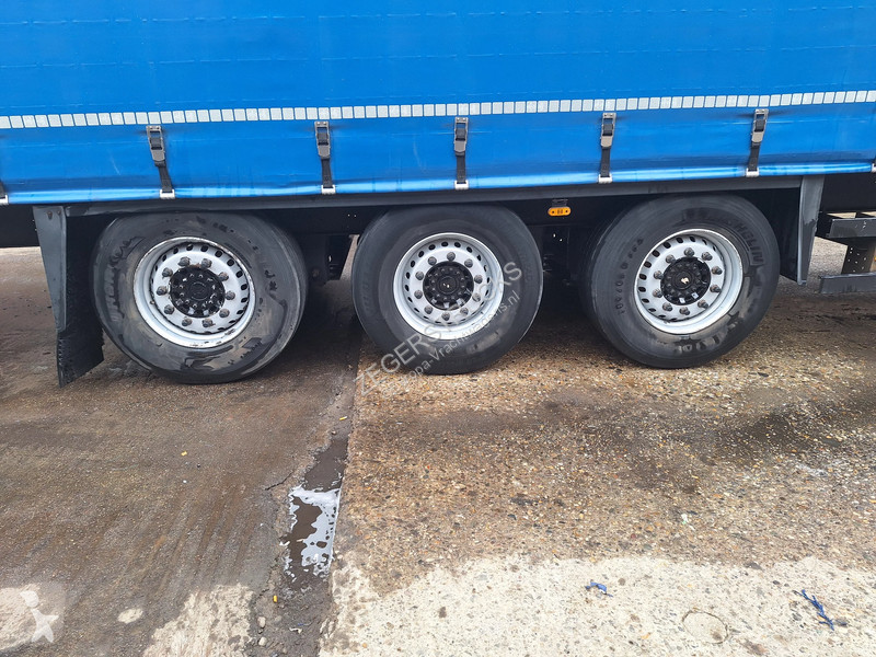 نصف مقطورة Schmitz Cargobull 27