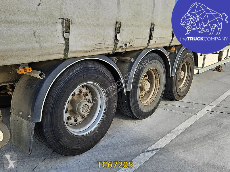 نصف مقطورة Fruehauf