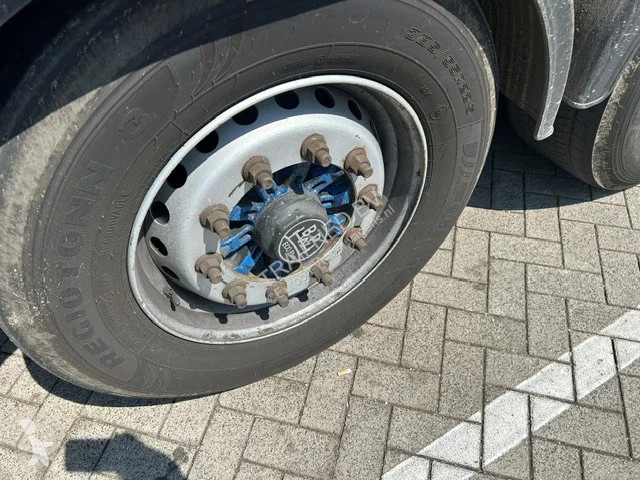 نصف مقطورة  K200 - 92m3 2x Liftachse