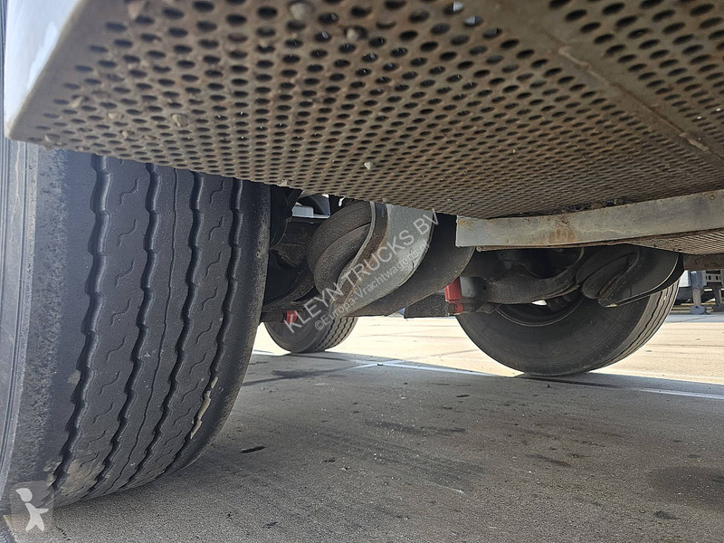 نصف مقطورة KWB P-393-STI-R-1 HIAB 130 R