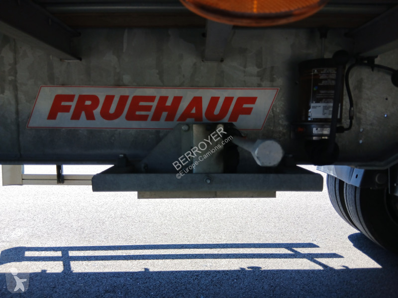 نصف مقطورة Fruehauf
