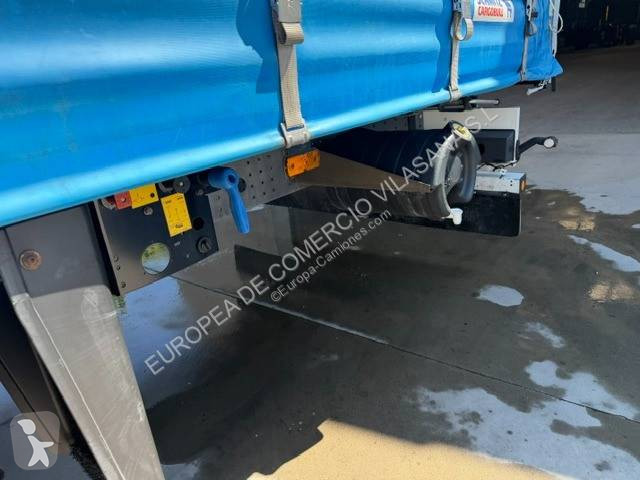 نصف مقطورة Schmitz Cargobull tauliner XL