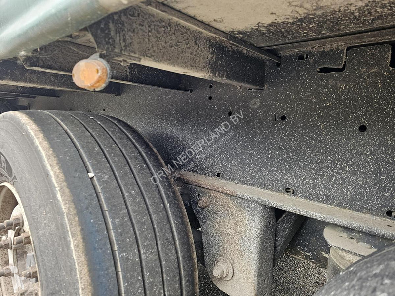Oplegger Kögel D4 /COIL/ MERCEDES DISC .