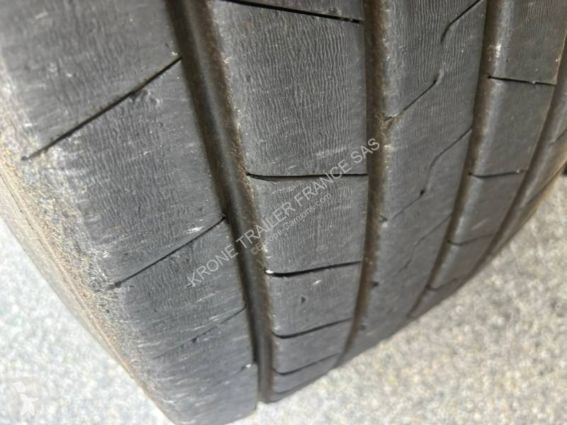 نصف مقطورة Krone