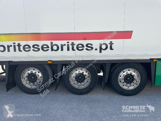 نصف مقطورة Schmitz Cargobull Semitrailer Reefer...