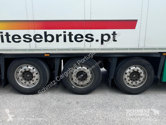 نصف مقطورة Schmitz Cargobull Semitrailer Reefer...
