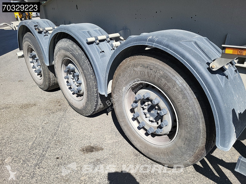 نصف مقطورة Schmitz Cargobull SCB*S3D Lift Axle...