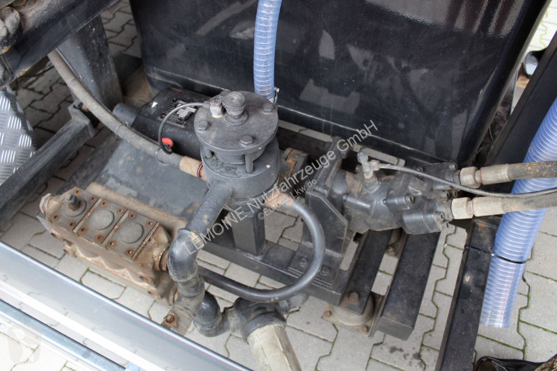 Напівпричіп  2-Achs Hellmers 26m3 Saugsattel +...