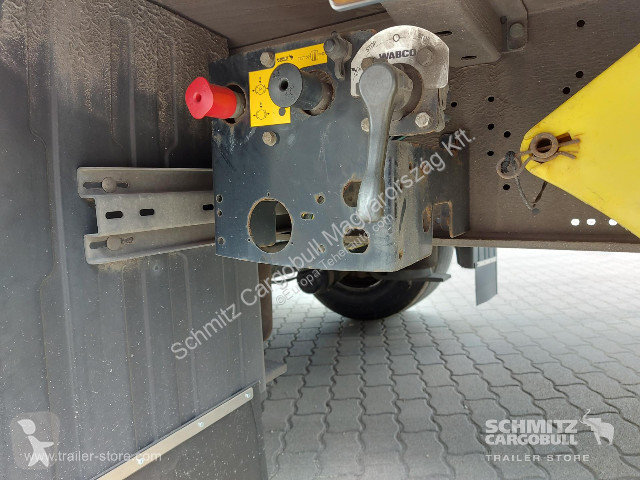 نصف مقطورة Schmitz Cargobull Curtainsider Mega