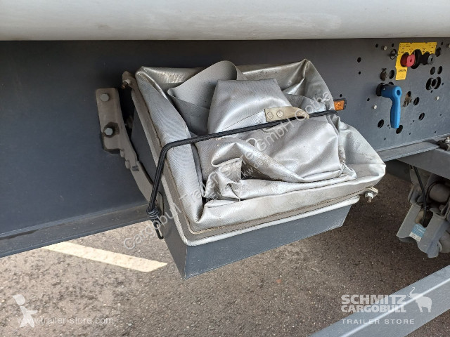 نصف مقطورة Schmitz Cargobull Kipper...