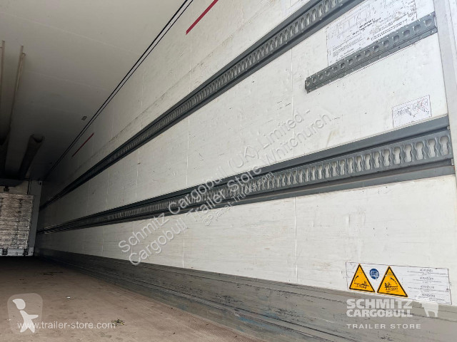 نصف مقطورة Schmitz Cargobull Reefer Standard...