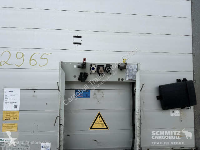 نصف مقطورة Schmitz Cargobull Curtainsider Mega...