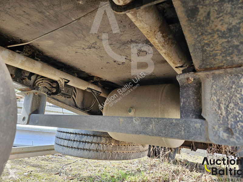 Полуприцеп H&W