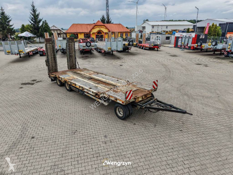 T 3 Profi 30 Najazdy hydrauliczne semi-trailer