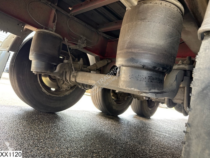 Fruehauf Tautliner semi-trailer