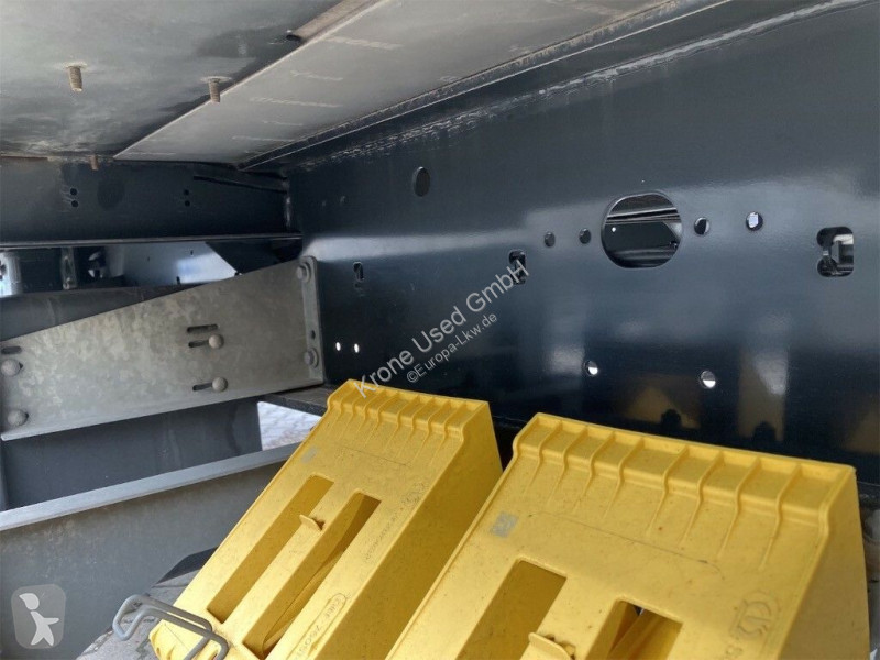 Návěs Krone Safe Curtain SDP 27 eLG4-SV