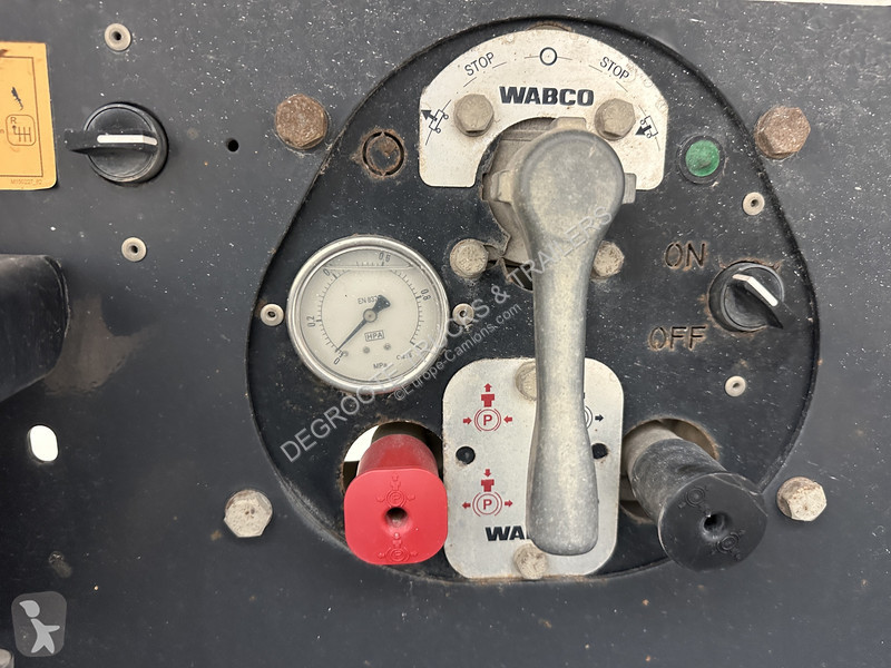 Semi remorque Wielton 32 cub in steel