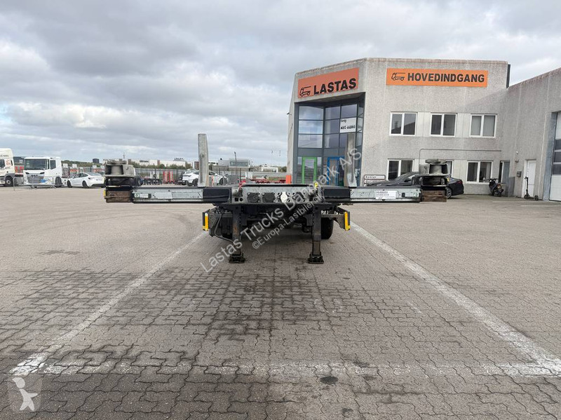 Полуприцеп  TRAILER 3 axle Container chassis /...