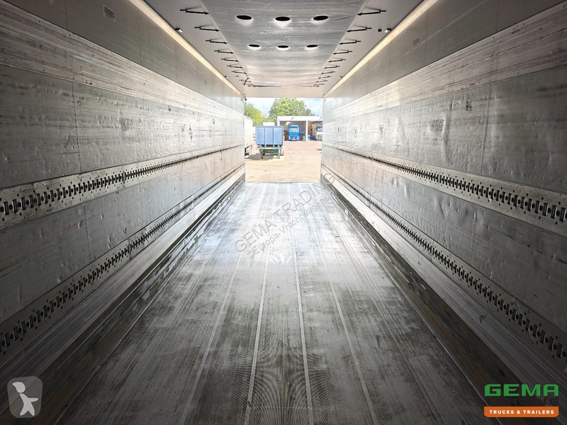 Полуприцеп Krone Refrigerated/Freezer Box +...
