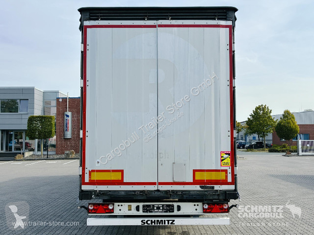 نصف مقطورة Schmitz Cargobull Curtainsider Coil...
