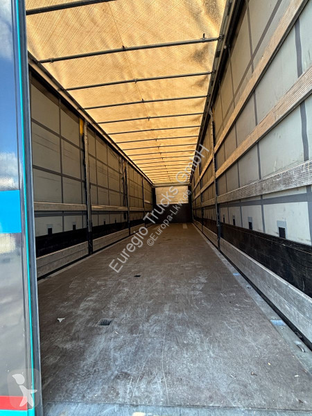 Schmitz Cargobull 3-achs...