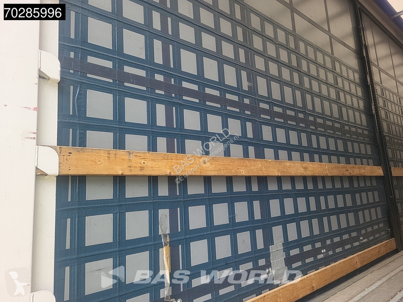 Krone Hardwood Lift Axle semi-trailer