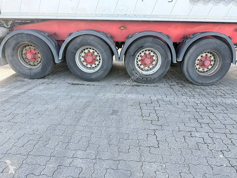 Kel-Berg Tipper / Kippauflieger 37 m3 semi-trailer