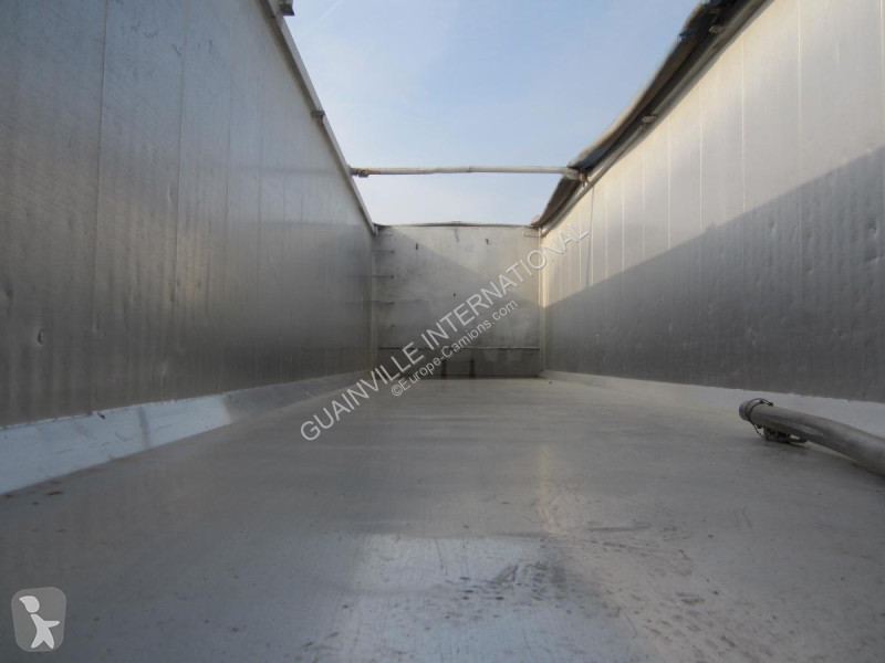 Semitrailer Stas