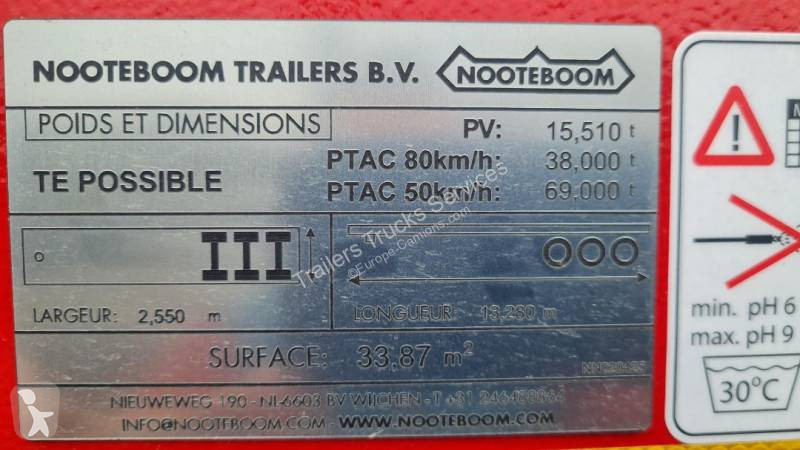 Semitrailer Nooteboom Plateau Porte Matériel