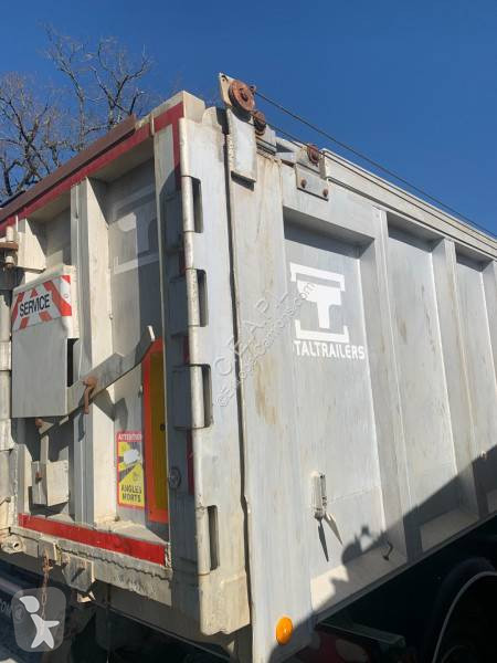 Semitrailer Total Trailers