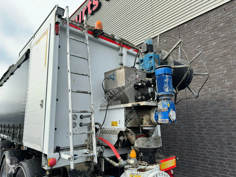 Semiremorca  F3.20 CEMENTDEKVLOER...