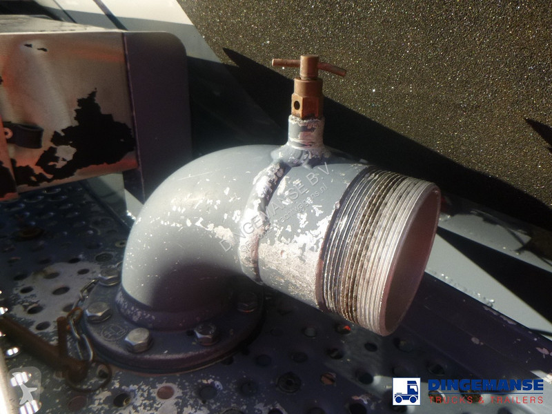 Semiremorca LAG Fuel tank alu 44.4 m3 / 6 comp...