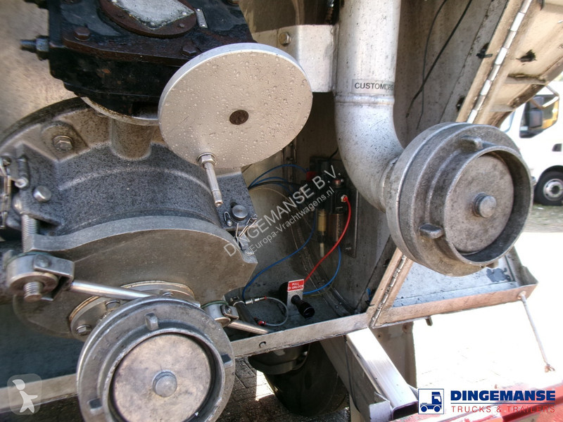Semiremorca Feldbinder Powder tank alu 41 m3...