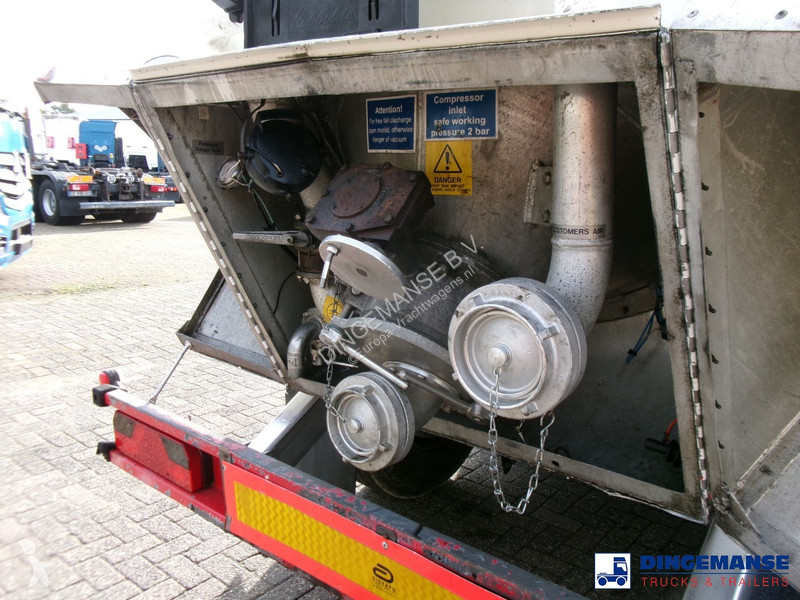 Semiremorca Feldbinder Powder tank alu 41 m3...